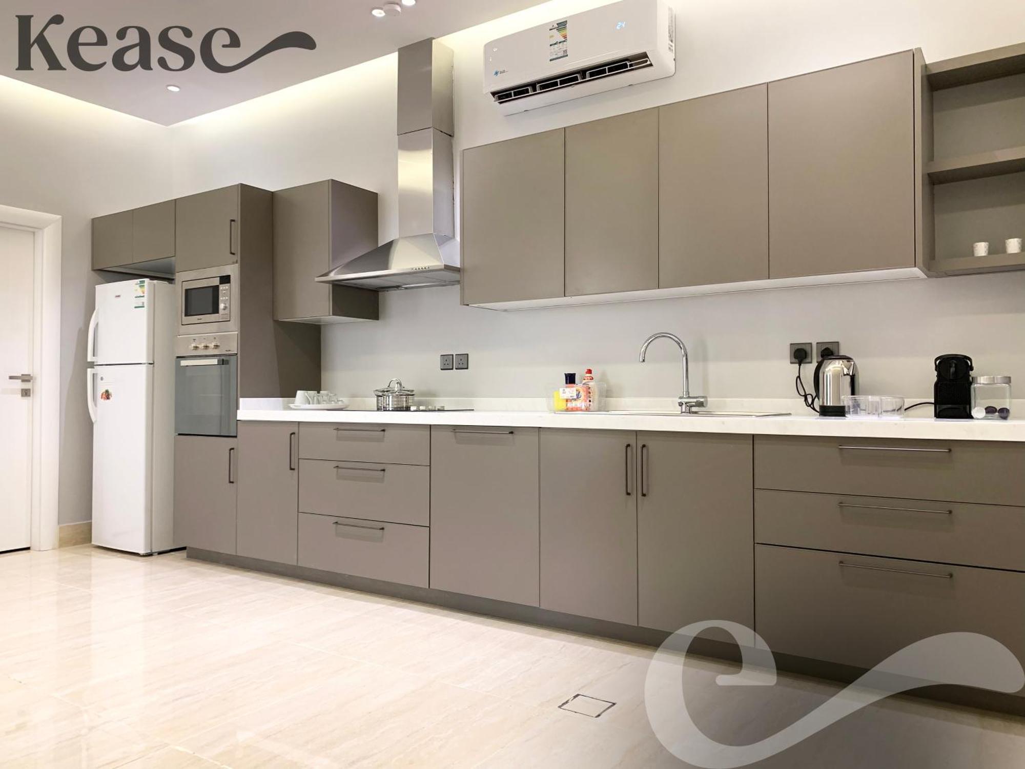 Apartment Kease Mughrizat C-6 Royal Touch Ax19 *